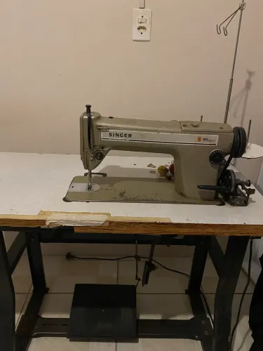 Vendo maquina reta industrial