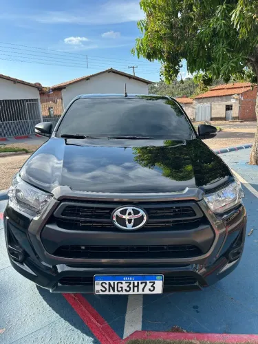 Toyota Hilux CD SR 4X4 2.8 TDI Diesel Aut. 2025