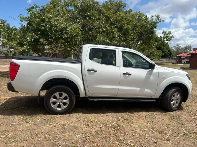 Nissan Frontier S CD 4X4 2.3 TB Diesel Mec. 2022