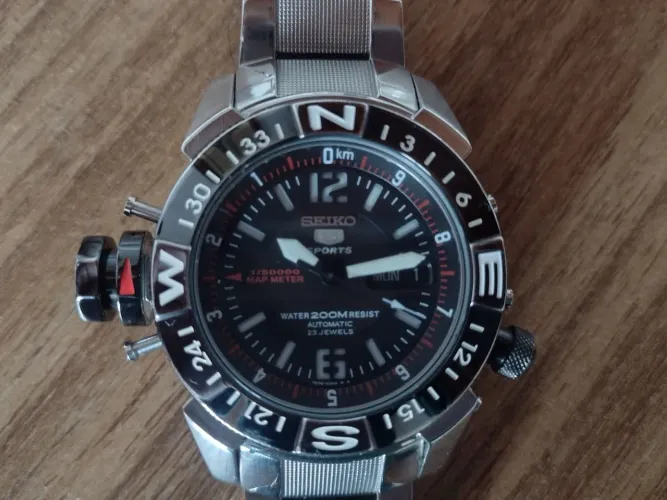 Relógio Seiko 5 Sports Atlas Map Automático 7s36-02k0