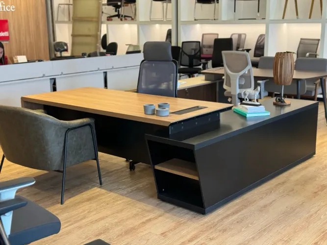 MESA DIRETOR CREDENZA ESQ 2,26X2,20 DOM HANOVER/PT