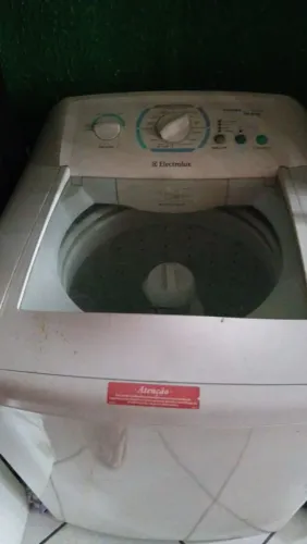 Vendo máquina de lavar roupa 12 kilos usada,400 reais