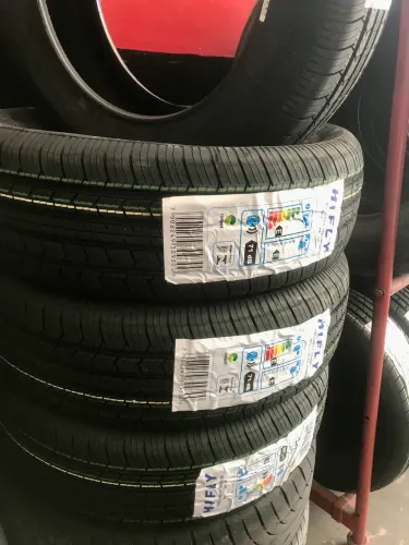 SÓ AQUI ! Pneu Novo aro 15 por apenas R$ 275,00 (não é remolde) Gol Onix Strada hb20