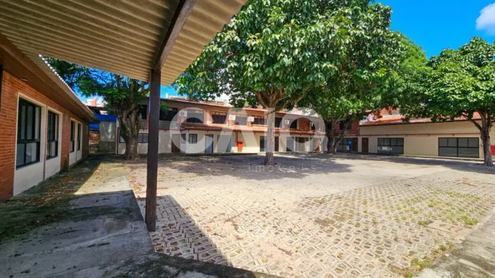 Prédio comercial em Lagoa Nova