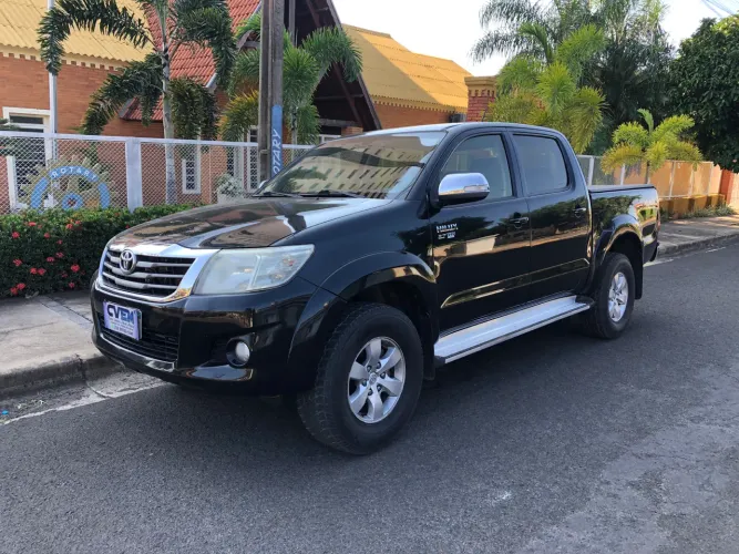 Toyota Hilux CD SRV 4X4 2.7 Flex 16V Aut. 2014