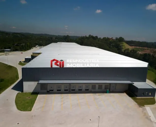 Condomínio Galpões de 7.618 m² Locação Embu das Artes,SP