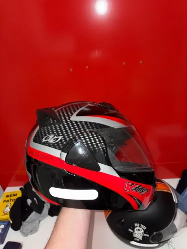 Capacete Pro Tork V-Pro Jet Vermelho/Preto - Pouco Usado