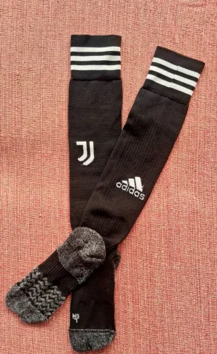 Meião oficial da Juventus da Itália. Marca Adidas