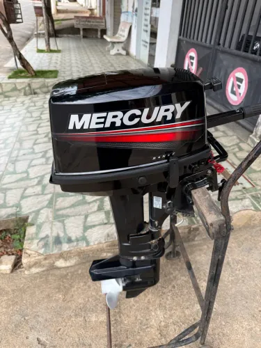 Motor mercury 8 hp