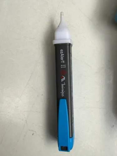 Alicate Amperímetro Minipa + Detector de Tensão