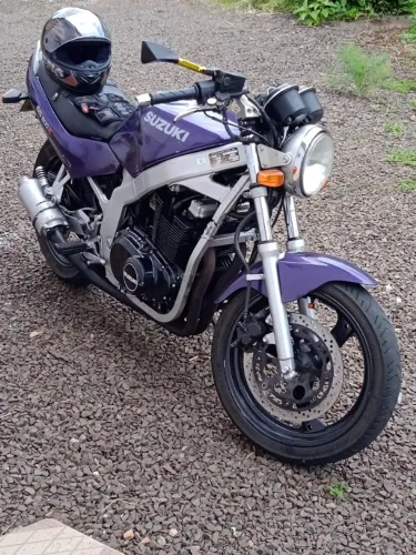 Vendo moto raríssima da época com 85% de originalidade