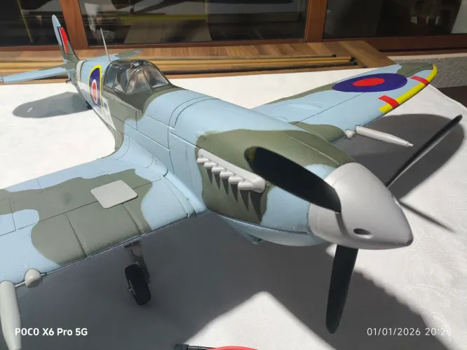 Aeromodelo elétrico escala Spitfire 