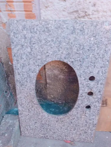 Tampo de Granito para Banheiro 54x82 cm - 3 cm de Espessura