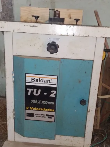 Vende-se essa tupia