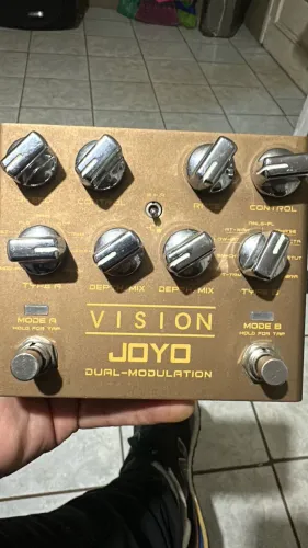 Pedal de modulação Joyo Vision em perfeito estado.