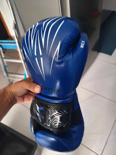 Vendo luva South team azul nova