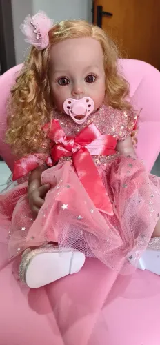 Boneca estilo reborn