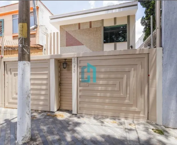 Sobrado à venda e aluguel em Moema, São Paulo