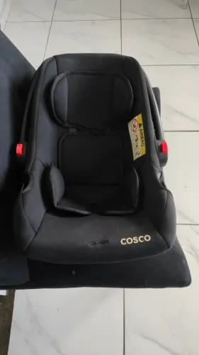 Bebe conforto cosco seminovo