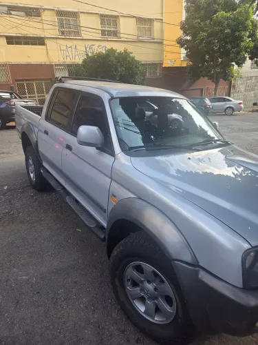 Mitsubishi L200 Outdoor GLS 2.5 4X4 CD TDI Diesel 2011
