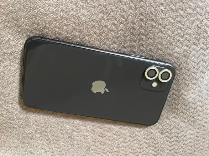 Iphone 11 64 (LEIA A DESCRIÇÃO)