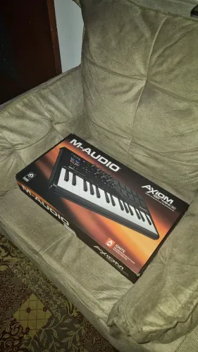 Teclado Midi M-Audio