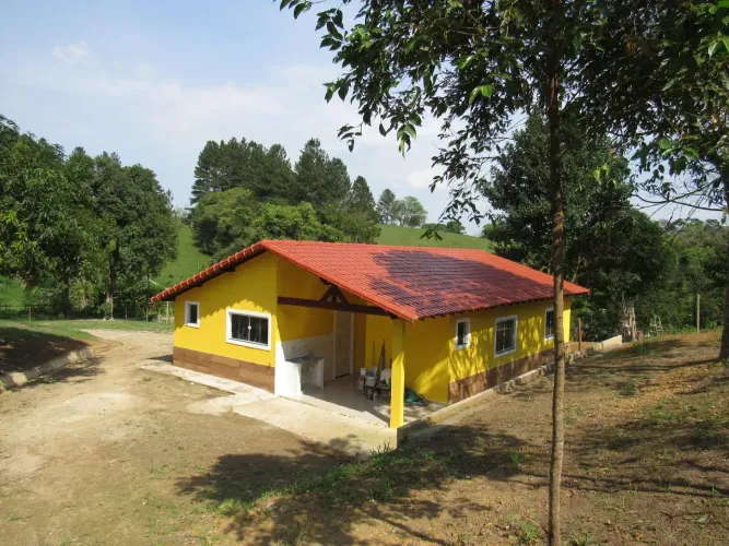 Casa de Campo Maravilhosa e C/ Ótima Localização