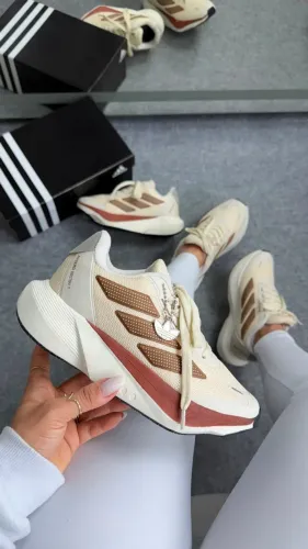 Tenis Adidas Boston 11 Café