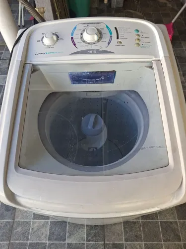 Máquina de lavar Electrolux 10kg 110volt