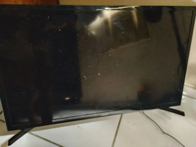 TV32 SAMSUNG RETIRADA DE PEÇAS