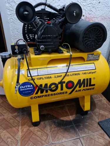 Compressor de Ar Motomil CMV-10PL/100A - 100 Litros - 2 HP - Profissional