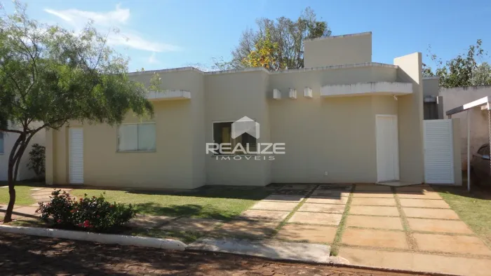 Casa à venda no Condomínio Integração com 3 Dormitórios