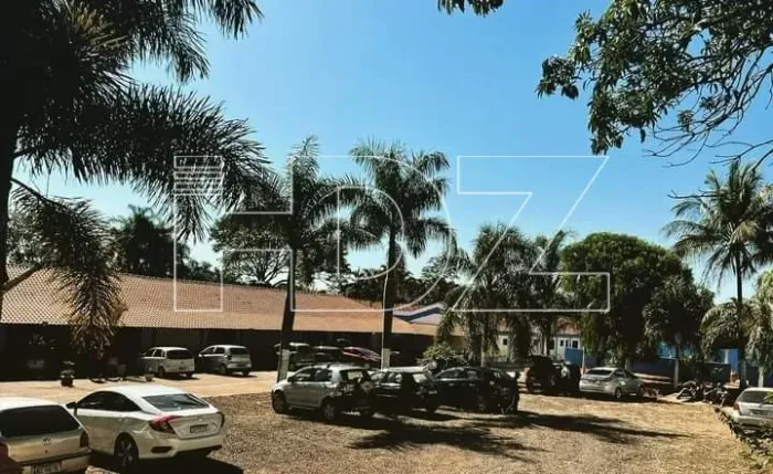 Chácara à venda 5.000m2 murada, Araraquarara/SP