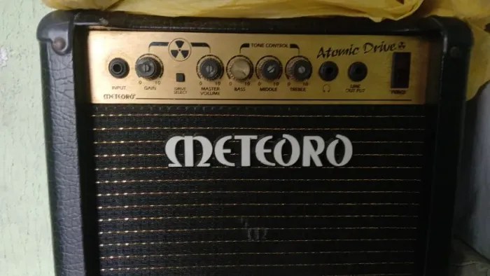 AMPLIFICADOR METEORO ATOMIC DRIVE