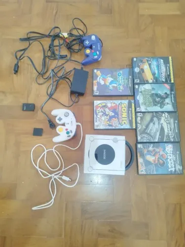 Nintendo GameCube completo com jogos originais