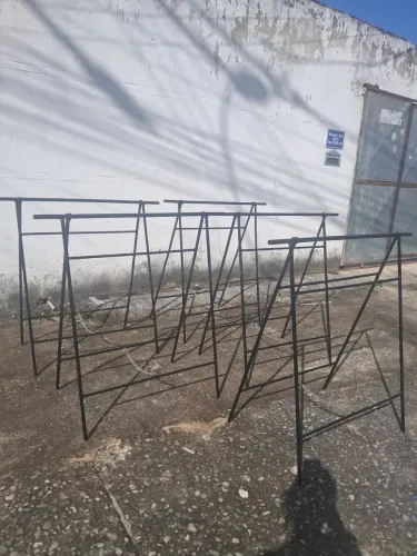Promoçao Cavalete ferro 3/4 multiuso dobrável 80×80 1×1 90×90 1×1.10 altura