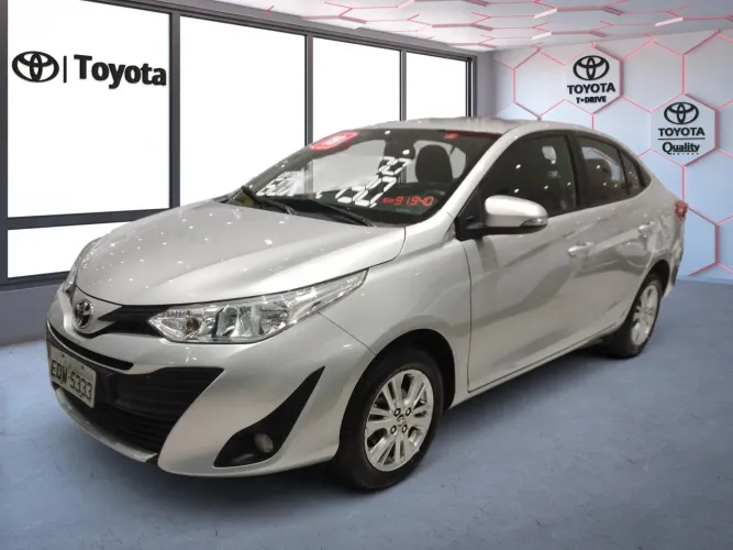 Toyota Yaris XL Sedan 1.5 Flex 16V 4P Mec. 2019
