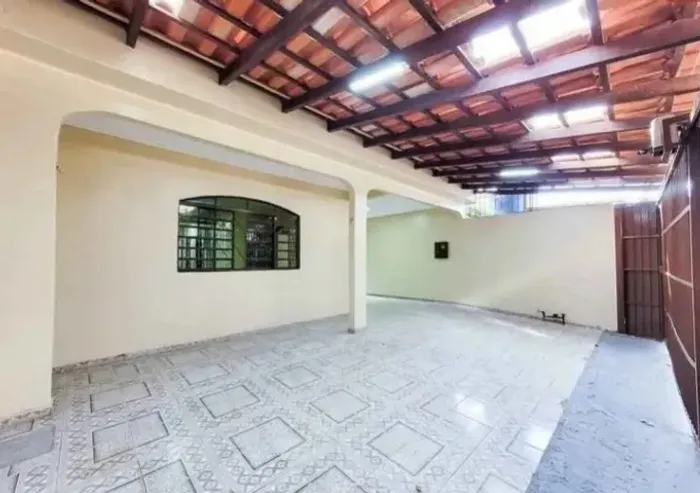 Casa com 2 Quartos em Itaguaí
