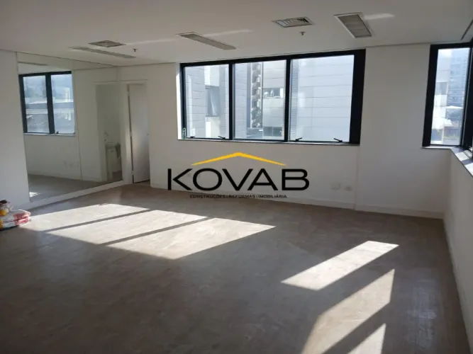 Locação conjunto comercial 50m² - Moema Sala 100% reformada linca