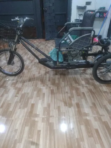 VENDE-SE TRICICLO MONOMOTOR 80cc