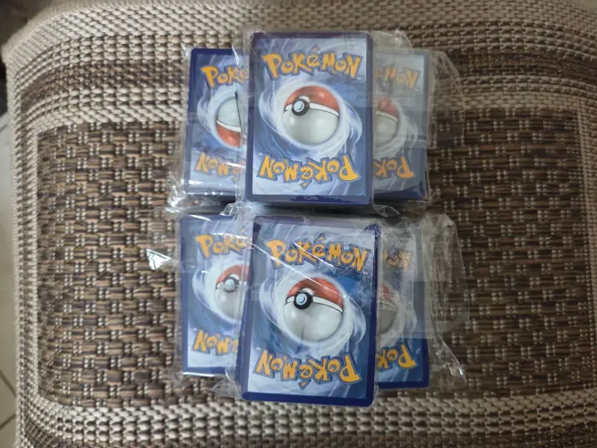 Bulk com 1100 Cartas de Pokemon TCG