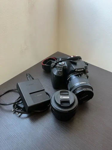 Canon Rebel SL3 + Lente 18-55mm + 50mm