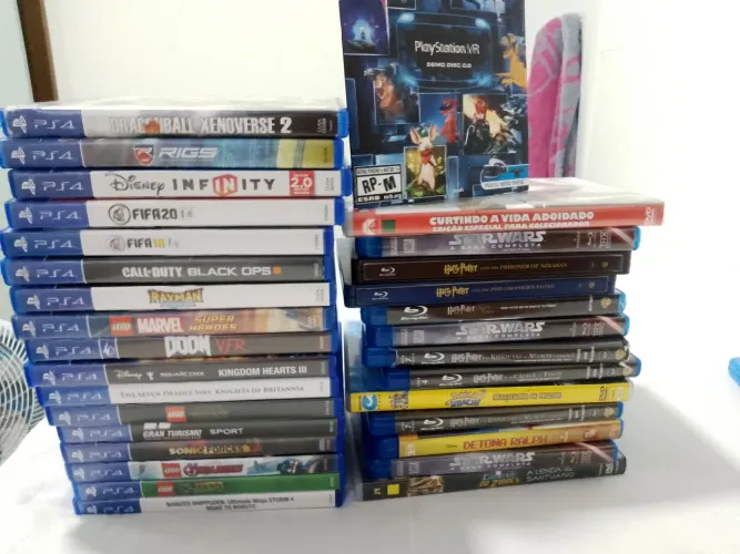 31 MÍDIAS DO PS4!! 18 JOGOS E 13 FILMES FR COLECIONADOR, TUDO RM PERFEITO ESTADO
