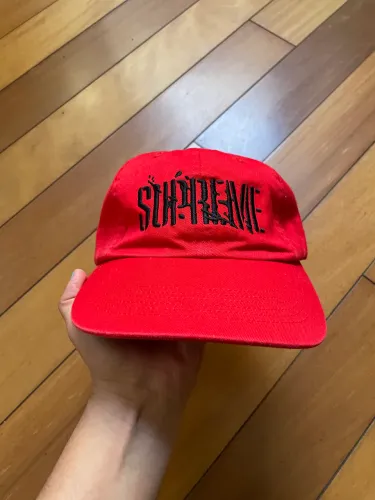 Boné Supreme Splatter 6-Panel Red FW25-W5