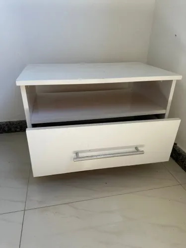 Criado mudo 1 gaveta