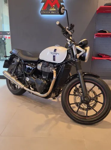 Triumph Street Twin 900 2018