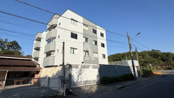 Apartamento com 2 quartos à venda no bairro Costa e Silva em Joinville-SC por R$ 380.000,0