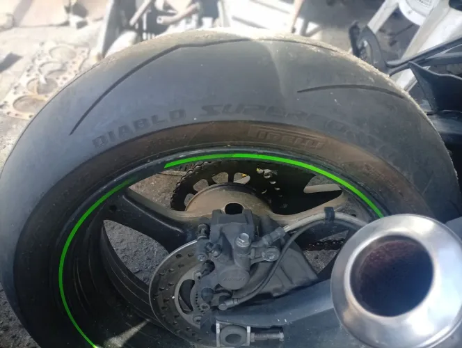Moto Kawasaki ZX10R 