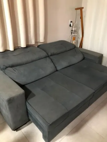 Sofá retrátil com baú 