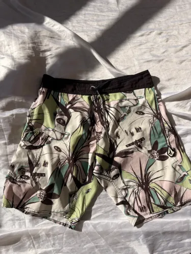 Bermuda Volcom